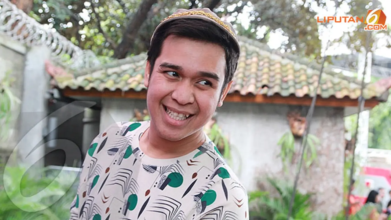 olga-syahputra-140106b.jpg