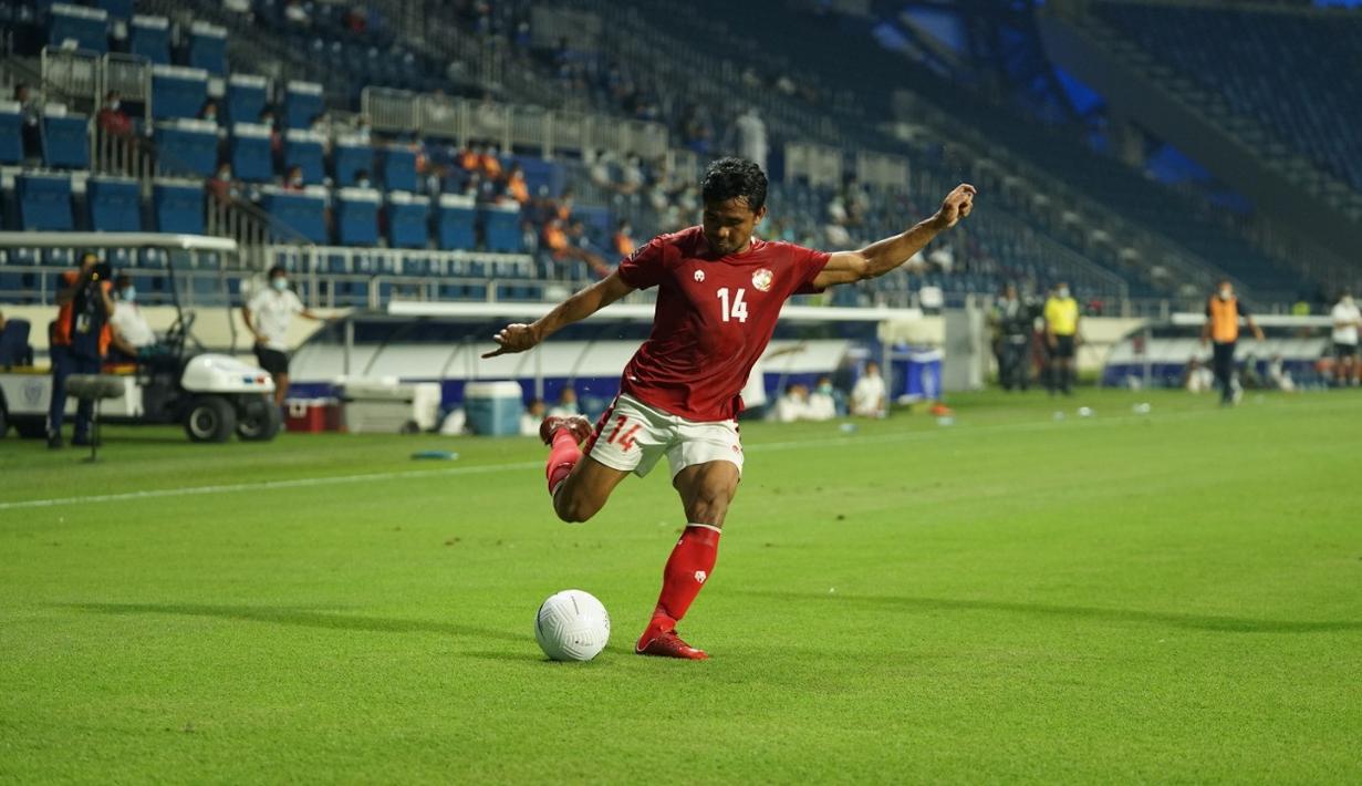 Asnawi Mangkualam. Bek berusia 21 tahun ini awalnya diharapkan mampu membantu serangan yang menjadi kelebihan lewat akselerasinya. Yang terjadi adalah ia justru lebih banyak membantu pertahanan di sektor bek kanan, sehingga tidak ada aliran bola ke tengah. (Dok. PSSI)