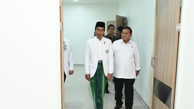 Didampingi Prabowo dan Khofifah, Jokowi Resmikan 2 RS TNI di Surabaya