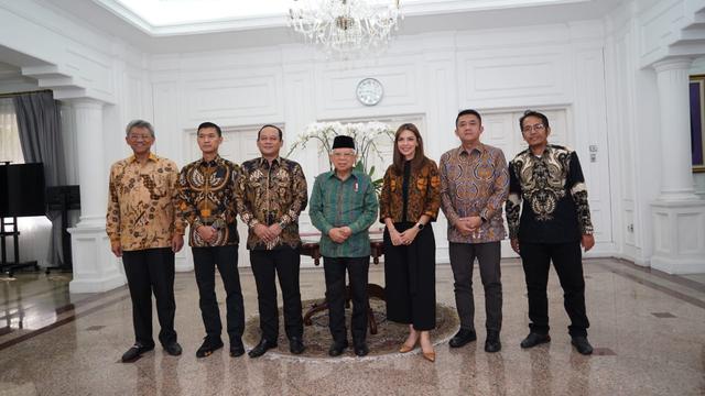 Satgas Independen Antimafia Bola dan Satgas Antimafia Bola Polri bertemu dengan Wakil Presiden RI, Ma'ruf Amin.