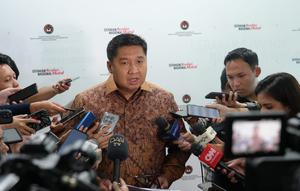 Menteri Perumahan dan Kawasan Permukiman (PKP) Maruarar Sirait menghadiri Rapat Koordinasi Tingkat Menteri terkait Tindak Lanjut Arahan Presiden RI dalam percepatan penanganan bencana. (Dok Kementerian PKP)