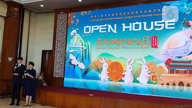 Kedutaan Besar China di Jakarta menggelar open house Festival Kue Bulan