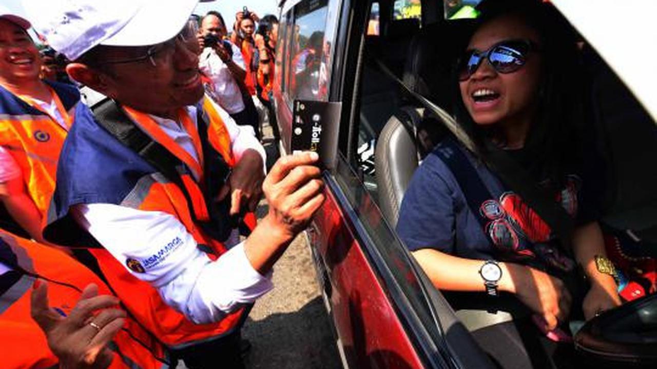 Dahlan iskan jualan e-toll card 