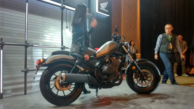 Honda Rebel