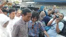 Kedatangan Jokowi disambut oleh para personel Slank. Rabu (9/7/14) (Liputan6.com/Herman Zakharia)