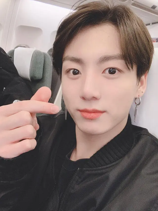 6 Potret Jungkook BTS yang Hari Ini Ulang Tahun Ke-22
