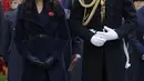 Pangeran Harry dari Inggris dan istrinya Meghan Markle menghadiri Field of Remembrance di Westminster Abbey di London, Inggris (7/11/2019). Field of Remembrance merupakan peristiwa untuk menghormati mereka yang meninggal dalam Perang Dunia I. (AFP Photo/Kirsty Wigglesworth)