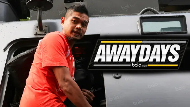 Awayday: Merekam 30 Menit Perjalanan Mencekam Persija Menuju GBLA. (Bola.com/Rudi Riana)