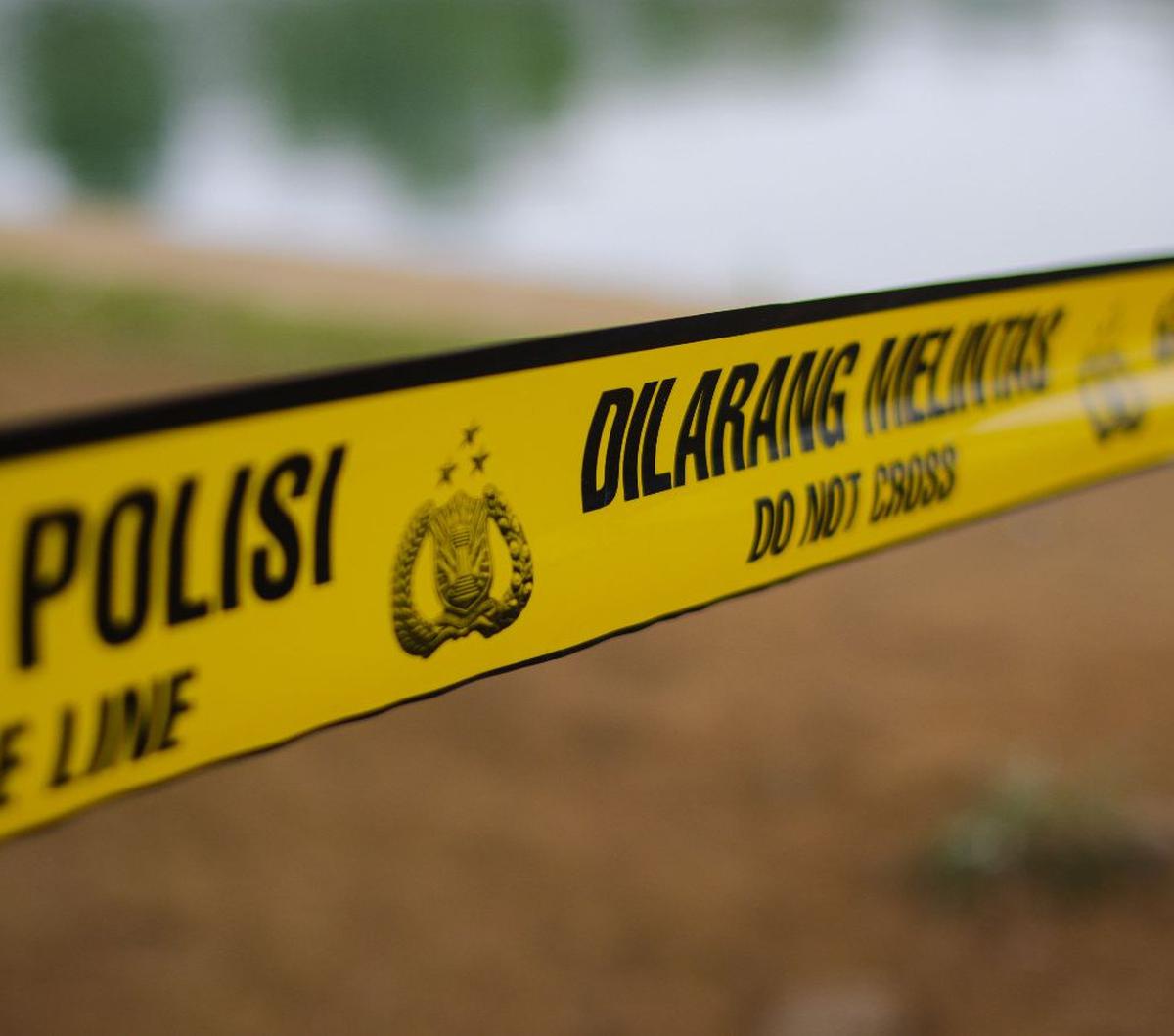 Usai melakukan pembunuhan, pelaku sempat membawa ponsel korban dan uang Rp336.000.