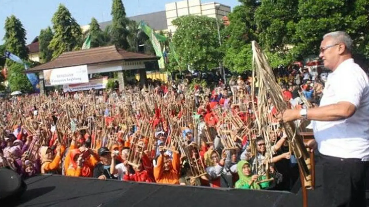 Momen Harkitnas, Kuningan Gelar Orkestra 5.000 Angklung