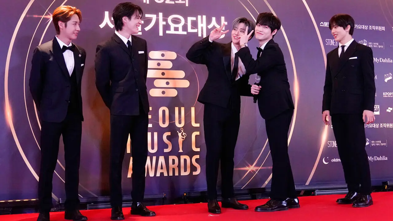 Gaya Serba Hitam Personel NCT Dream di Seoul Music Awards 2023