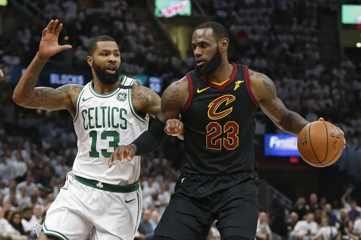 LeBron James sukses mencetak 46 poin saat melawan Celtics