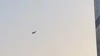 3 Pesawat Tempur Wara-Wiri di Langit Jakarta