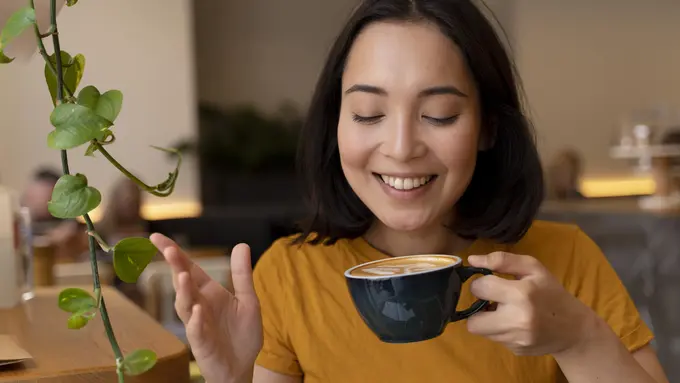 wanita mei sikap mental yang sehat