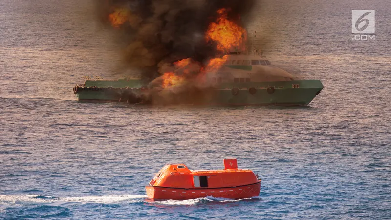 Kapal Terbakar dan Kapal Meledak