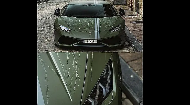 Lamborghini yang sudah dirusak seseorang (carscoop)