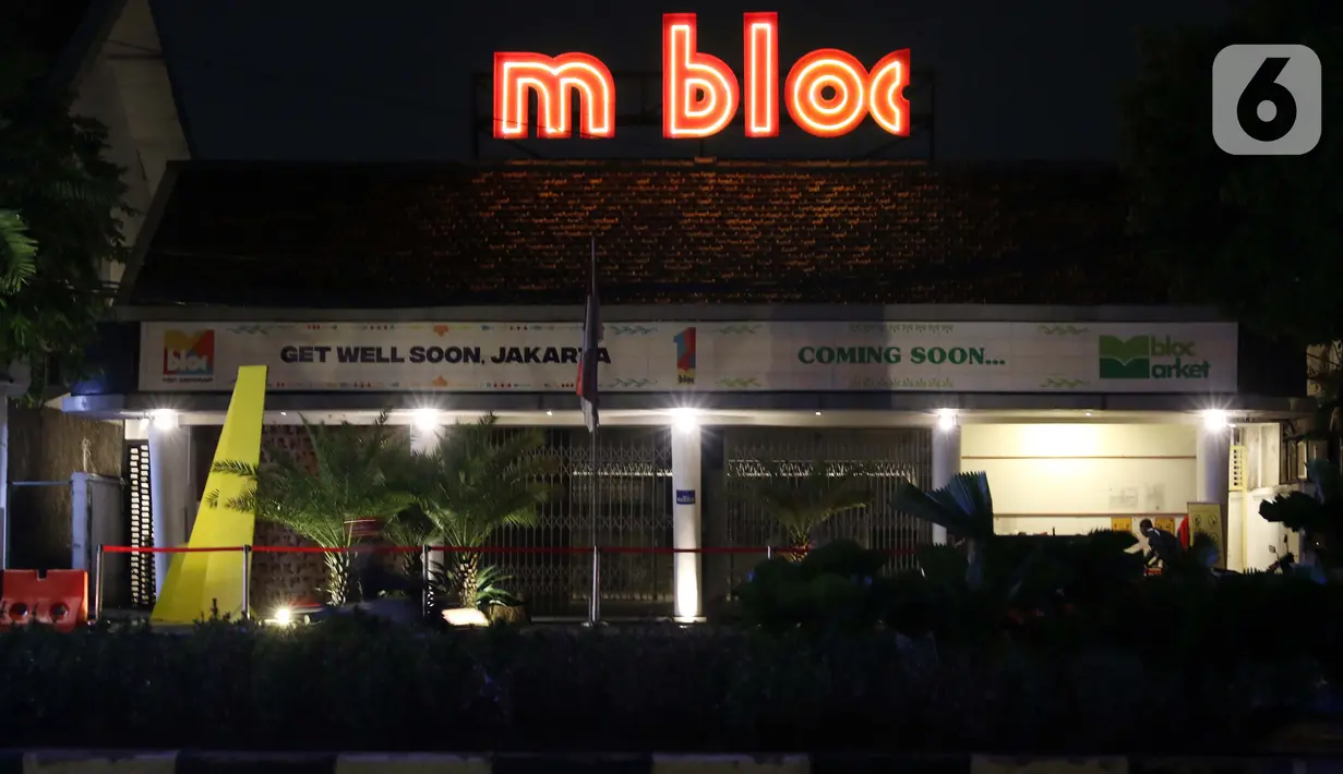 Suasana m bloc di di kawasan Blok M, Jakarta, Selasa (15/9/2020). Guna mengurangi pola penyebaran COVID-19, Pemda DKI Jakarta kembali menerapkan PSBB dengan membatasi aktivitas warga, perdagangan maupun perkantoran. (Liputan6.com/Helmi Fithriansyah)
