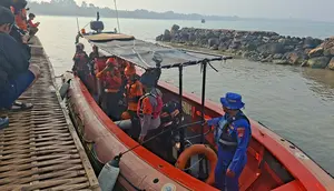 Pencarian Hari Kedelapan Jurnalis Hilang di Selat Sunda: Sisir Darat dan Laut