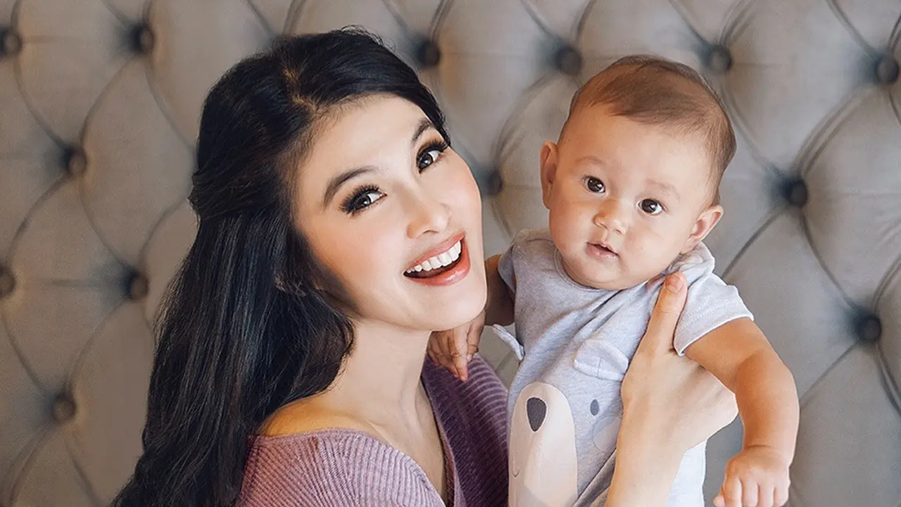 [Fimela] Sandra Dewi