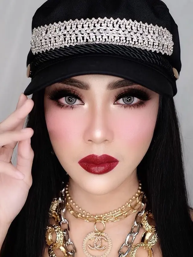 6 Potret Tyara Melati Sukma, Selebgram yang Disebut Mirip Syahrini