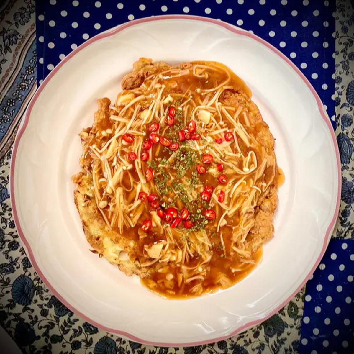 Ilustrasi Fuyunghai Ayam Jamur Enoki