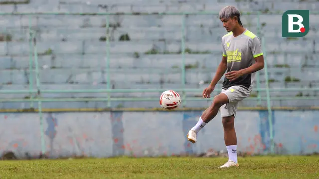 Bek Arema FC, Ahmad Alfarizi