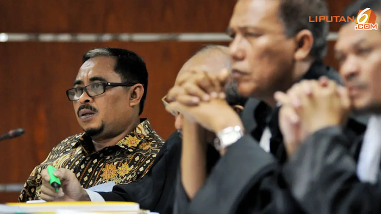 luthfi-hasan-131107c.jpg