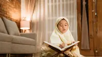 Ilustrasi Anak Belajar Membaca Al Qur’an Credit: shutterstock.com