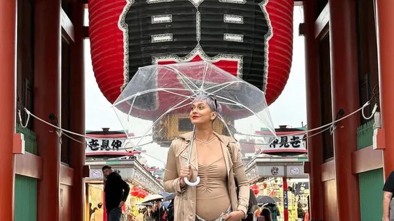 6 Potret Tampilan Kimmy Jayanti Pamer Baby Bump Hamil Anak ke-3 saat di Jepang, Pertahankan Tubuh Super Model di Usia Kandungan 5 Bulan
