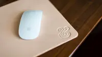 How to clean a mouse pad based on its material. (Photo: Drew Beamer/Unsplash)