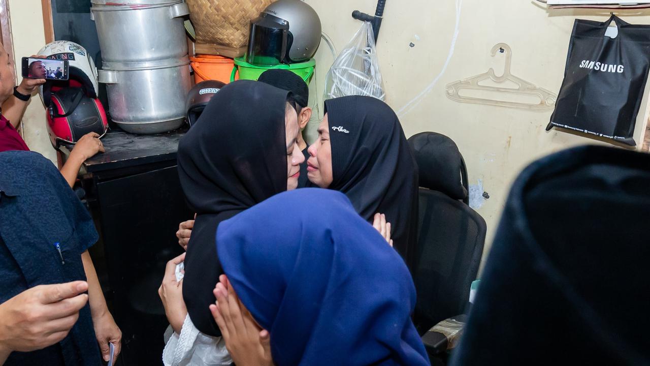 Ketua DPR RI Puan Maharani melakukan takziah ke rumah keluarga almarhum Affan Kurniawan