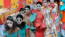Seba menerjemahkan trend 2014 lewat warna-warna yang berbeda. Menurutnya, warna utama (Merah, Kuning, Biru) akan bercampur warna lain.(Liputan6.com/Faisal R Syam)