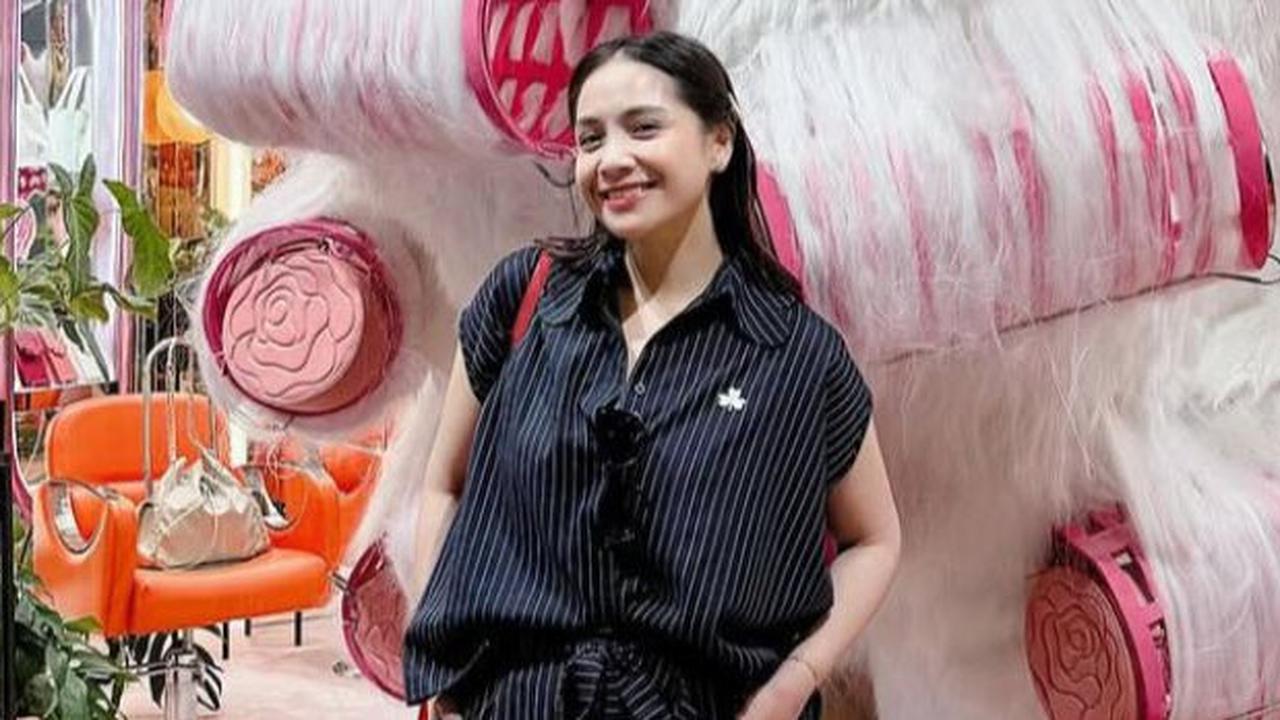 Potret Nagita Slavina Kembali Kunjungi Bangkok Untuk Urusan Pekerjaan, Kecantikan Ibu Pejabat Buat Netizen Terpana