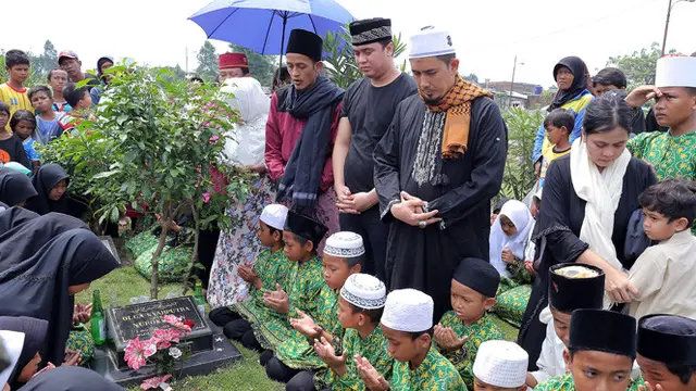 [Bintang] Billy Syahputra