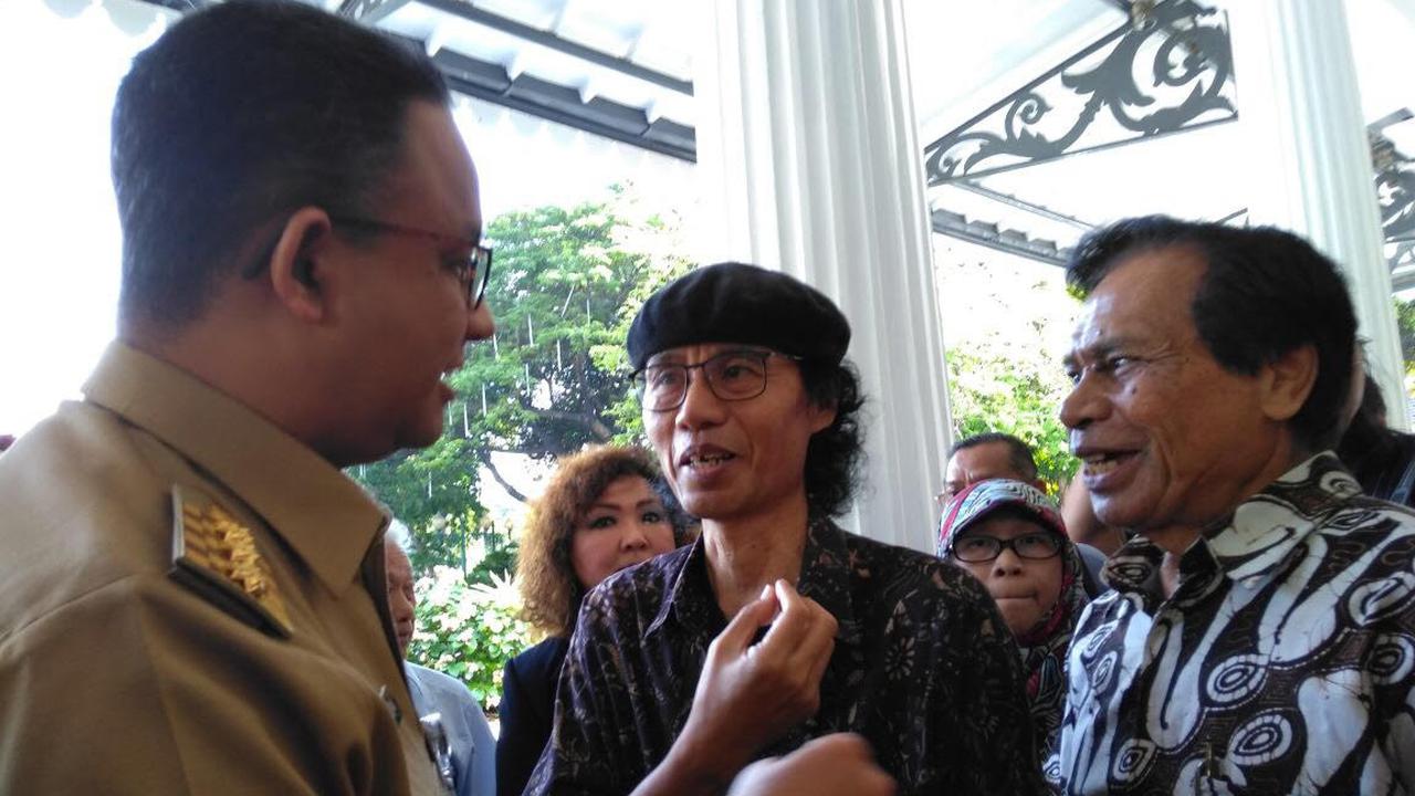 Warga Bukit Duri menemui Gubernur DKI Jakarta Anies Baswedan