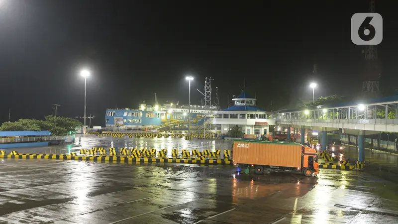 FOTO: Ada Larangan Mudik, Begini Suasana Pelabuhan Merak