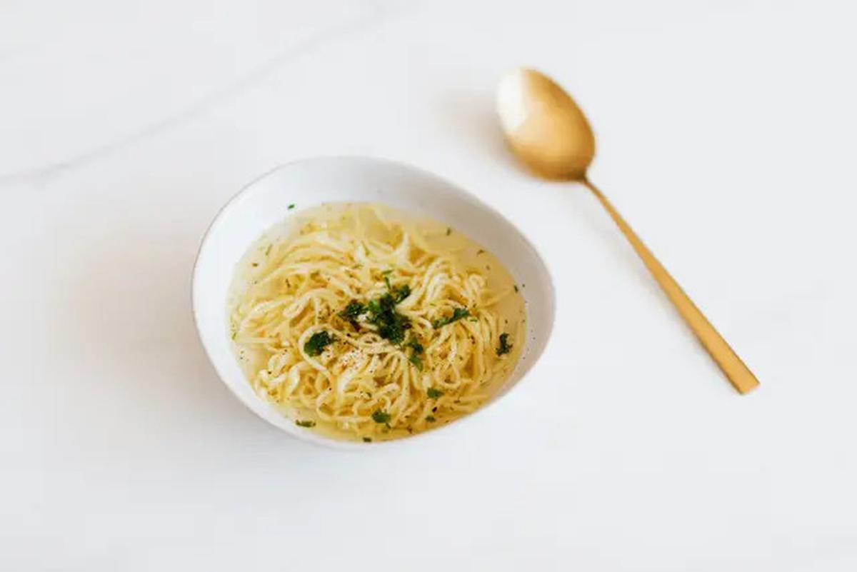 Mie Instan Memang Praktis, Tapi Tekanan Darah Bisa Melonjak