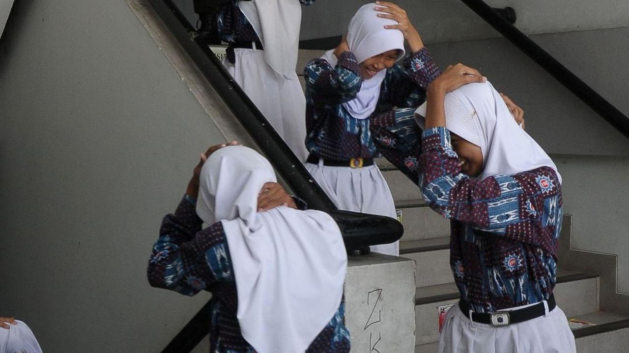 FOTO: Membekali Pelajar dengan Edukasi Tanggap Bencana Gempa Bumi di SMPN 198 Jakarta