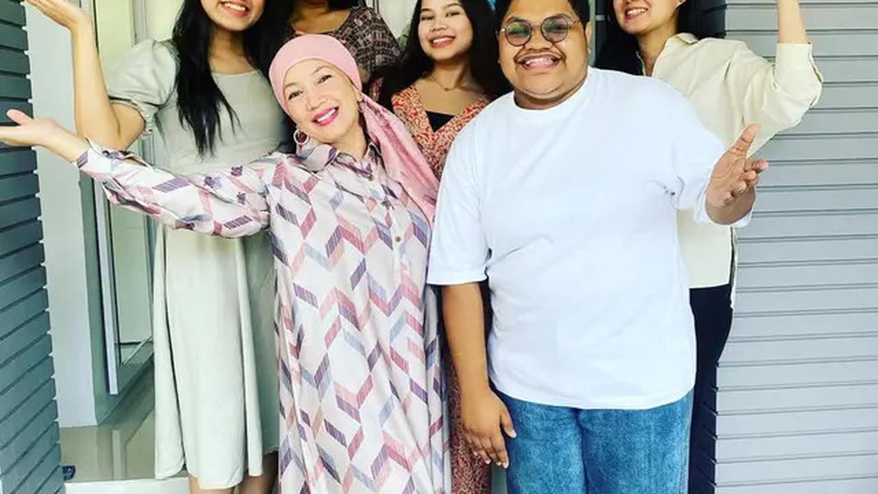 Potret Rumah Jefri Nichol, Minimalis Modern yang Nyaman dengan Nuansa Putih Abu