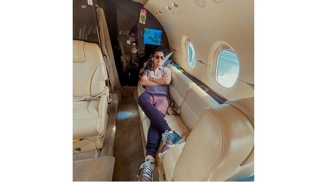 Crazy rich Surabaya ini merupakan pengusaha muda yang menjalankan bisnis di bidang fashion.