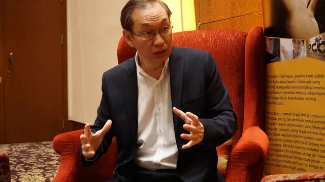 Dr. Ang Peng Tiam