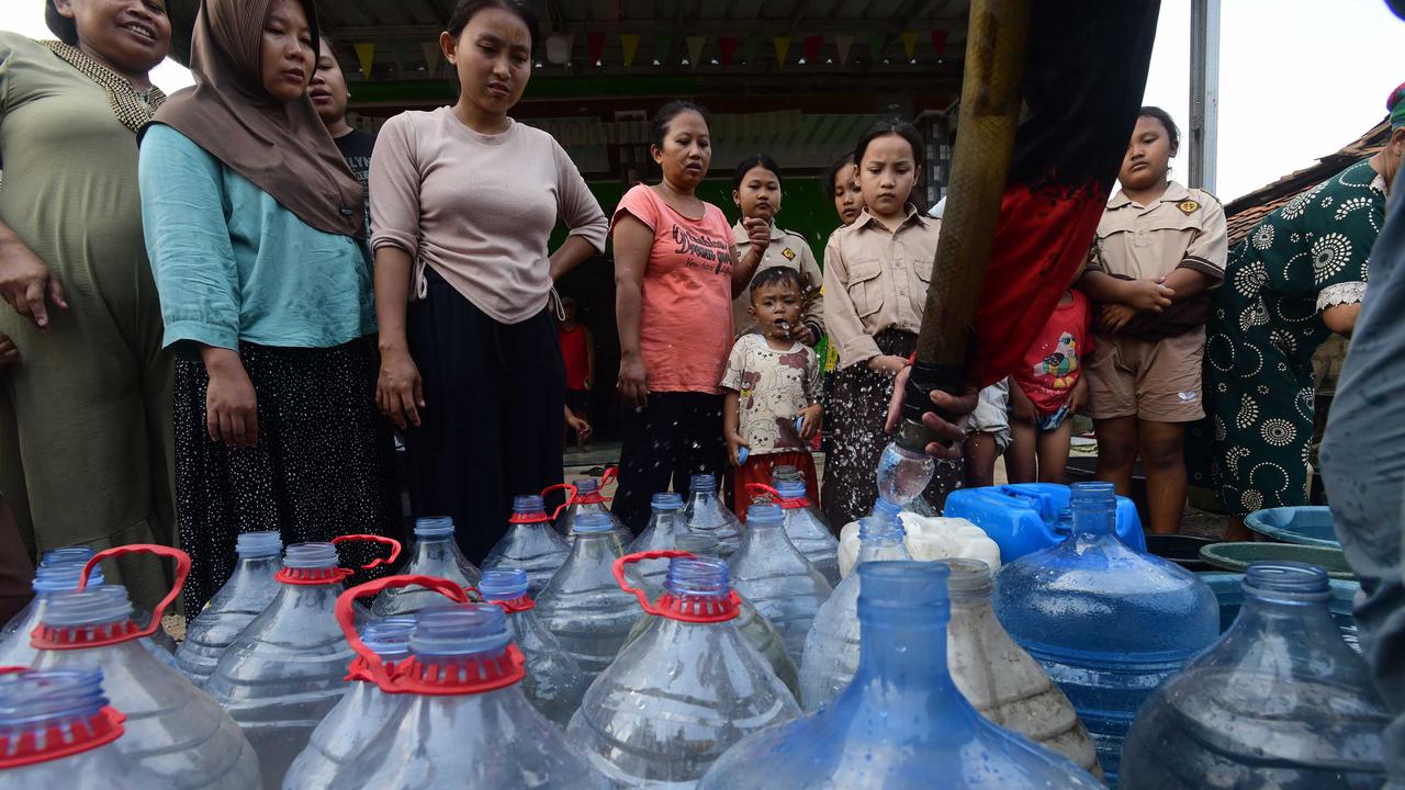 Kekeringan Meluas Ribuan Warga Bogor Kesulitan Air Bersih
