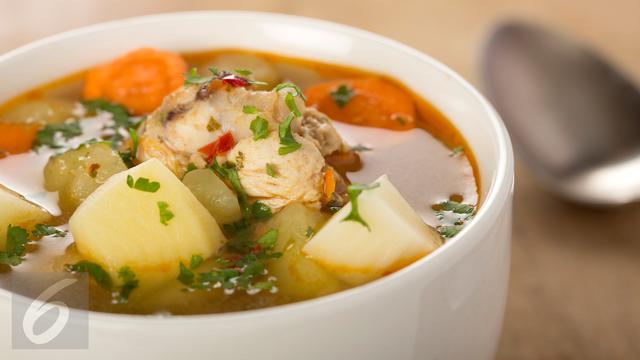 Resep Sup Ayam Hidangan Hangat Untuk Lawan Flu Saat Musim Hujan Lifestyle Liputan6 Com