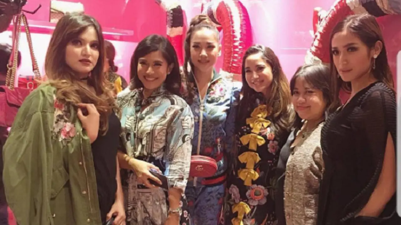 Intip Gaya Elegan 8 Mama Muda Ini di Gucci Garden Party