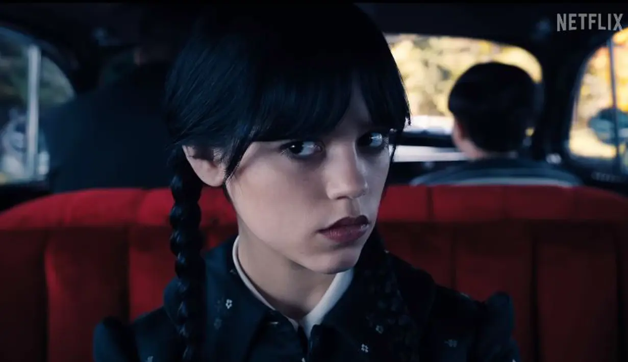 <p>Series Wednesday akan fokus pada salah satu karakter The Addams Family, Wednesday Addams. Karakter Wednesday Addams ini akan diperankan oleh Jenna Ortega. (Instagram/Wednesdaynetflix)</p>