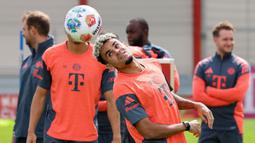 Tanpa membuang waktu, Winger berusia 28 tahun ini langsung bergabung dalam sesi latihan perdana bersama tim. (AFP/Alexandra Beier)