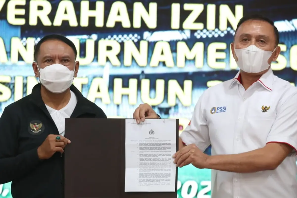Menpora Zainudin Amali (kiri) dan Ketua PSSI Mochamad Iriawan.
