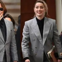 Lihat gaya Amber Heard yang disebut mirip Johnny Depp selama persidangan. (Twitter/daddydepps).
&nbsp;