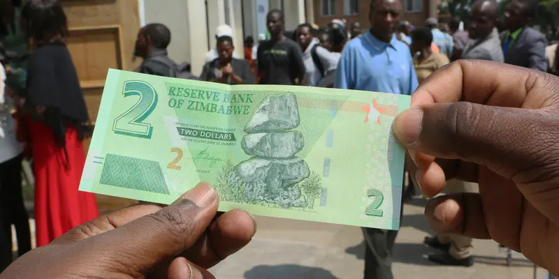 Zimbabwe Kenalkan Mata Uang Baru