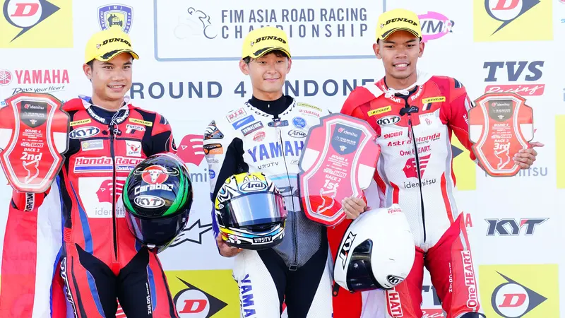 Foto: Herjun Atna Firdaus Kembali Juara Kelas AP250 pada Race Kedua ARRC Mandalika 2023, Pembalap Jepang Jawara di Kelas SS600